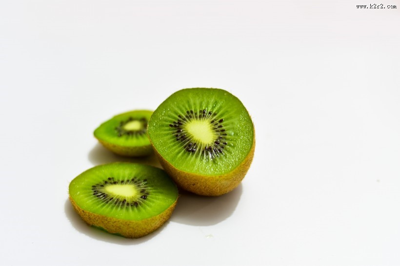 切开的猕猴桃图片