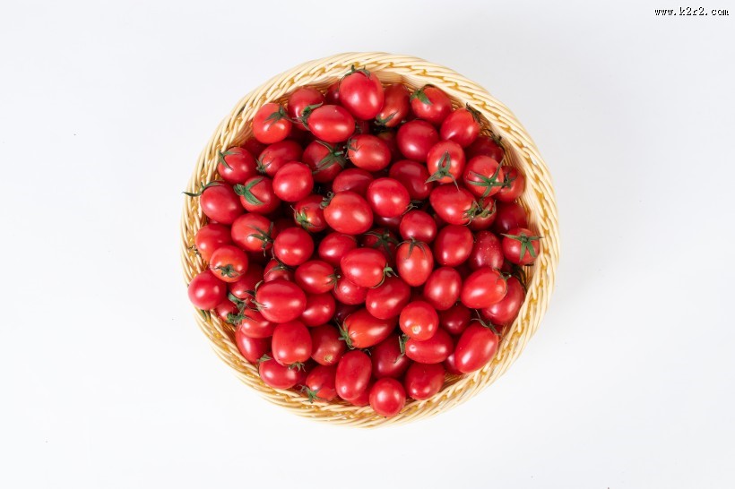 热情似火酸甜可口的圣女果图片