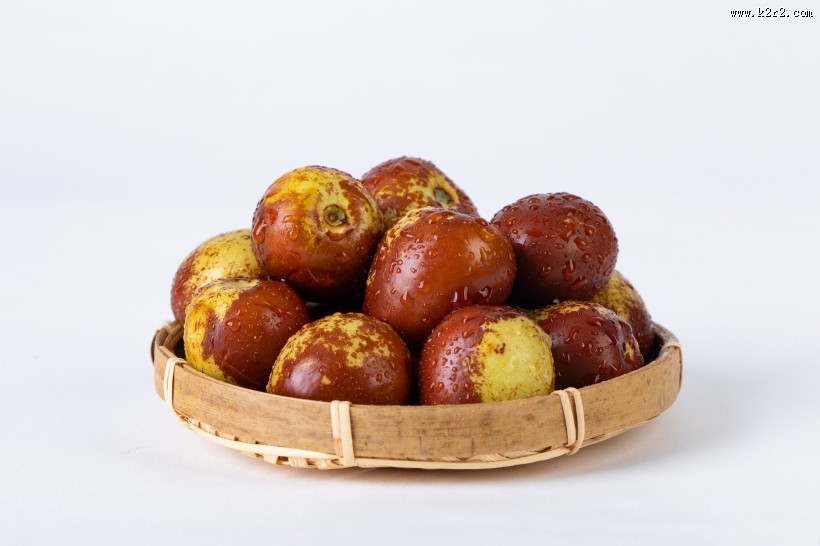 清脆爽口的新鲜冬枣图片