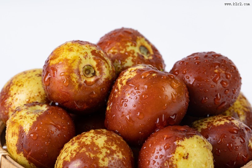 清脆爽口的新鲜冬枣图片