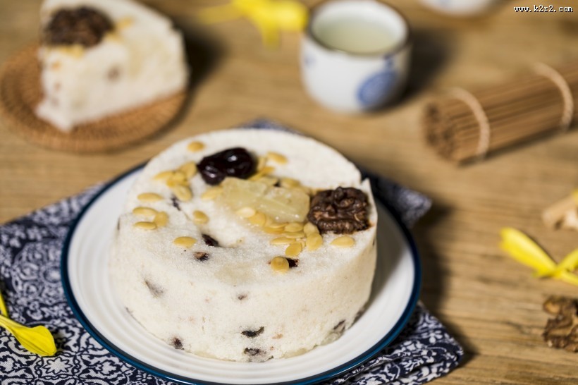 江浙沪风俗五颜六色的重阳节桂花糕图片