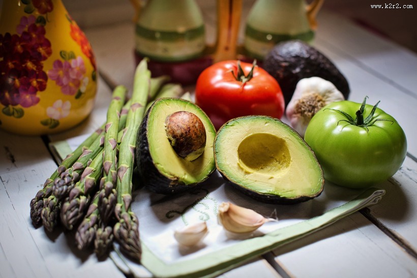 切开的牛油果图片大全