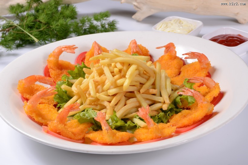 金黄的凤尾虾图片