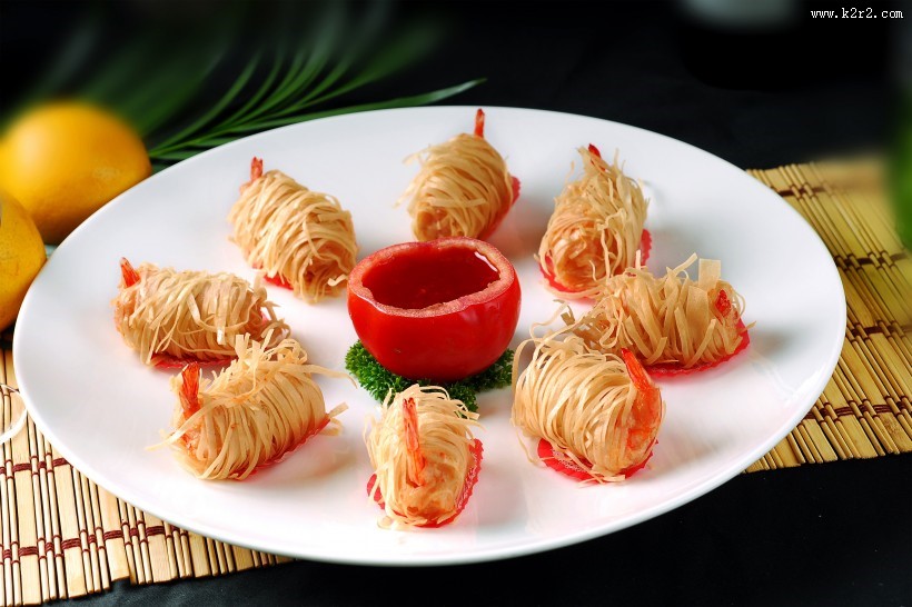 金黄的凤尾虾图片