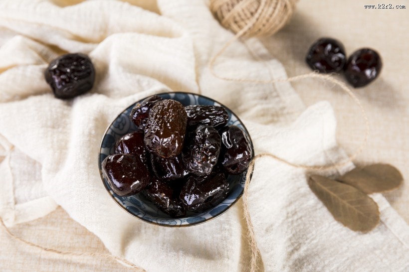 美味营养的蜜饯阿胶枣图片