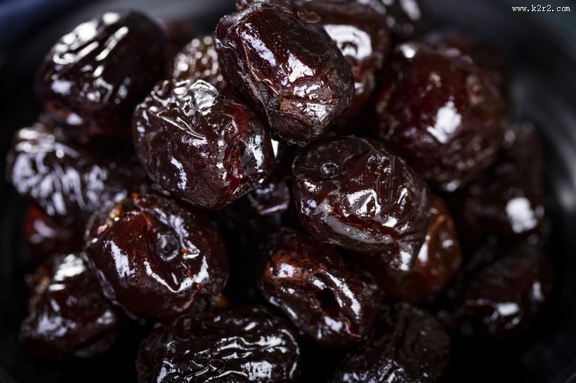美味营养的蜜饯阿胶枣图片