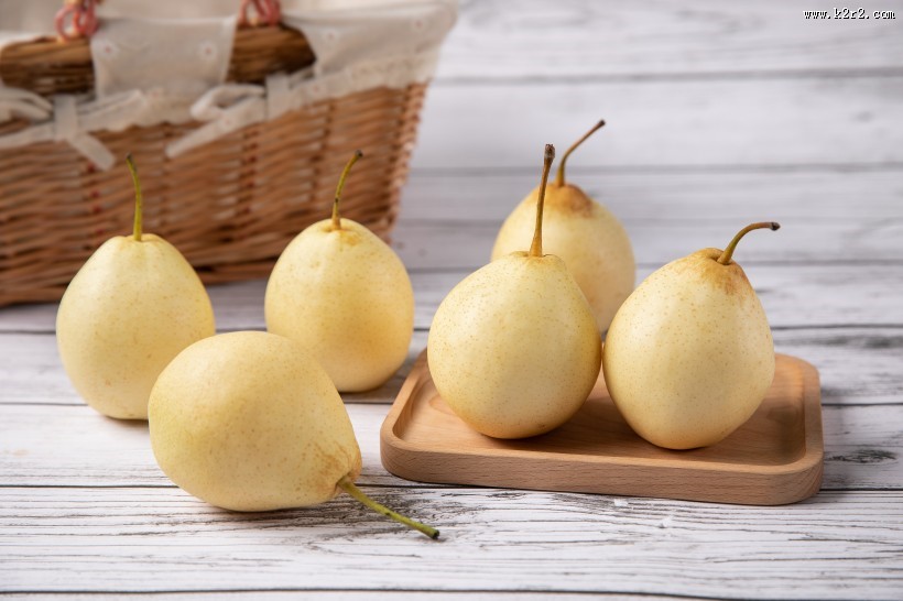 清甜多汁的雪梨图片