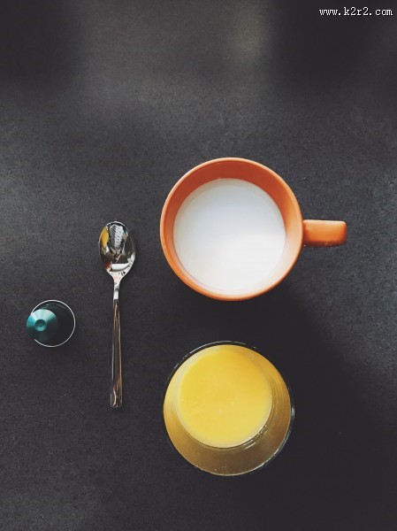 营养丰富的牛奶图片