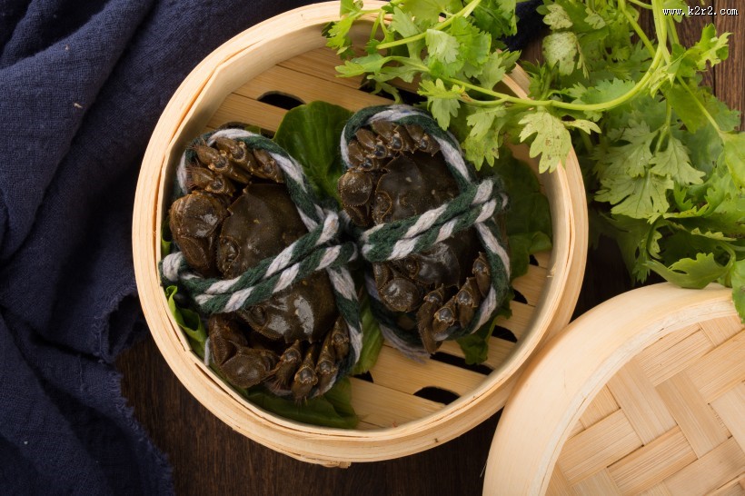 新鲜营养的大闸蟹图片