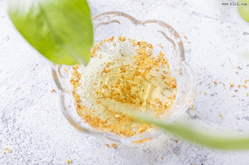 香喷喷清爽的桂花酒图片