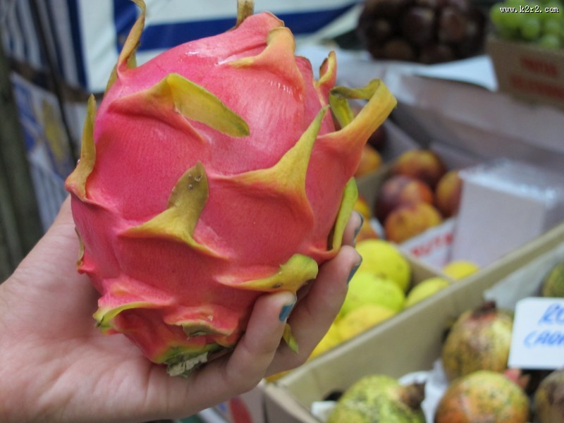 美味可口的火龙果图片