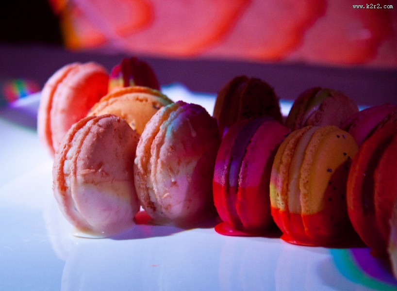 五颜六色的马卡龙图片