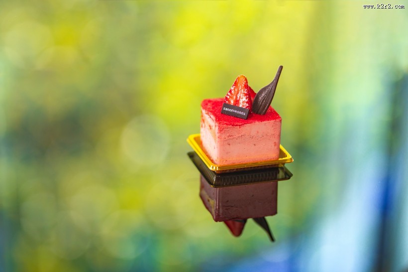 美味好吃的草莓蛋糕图片