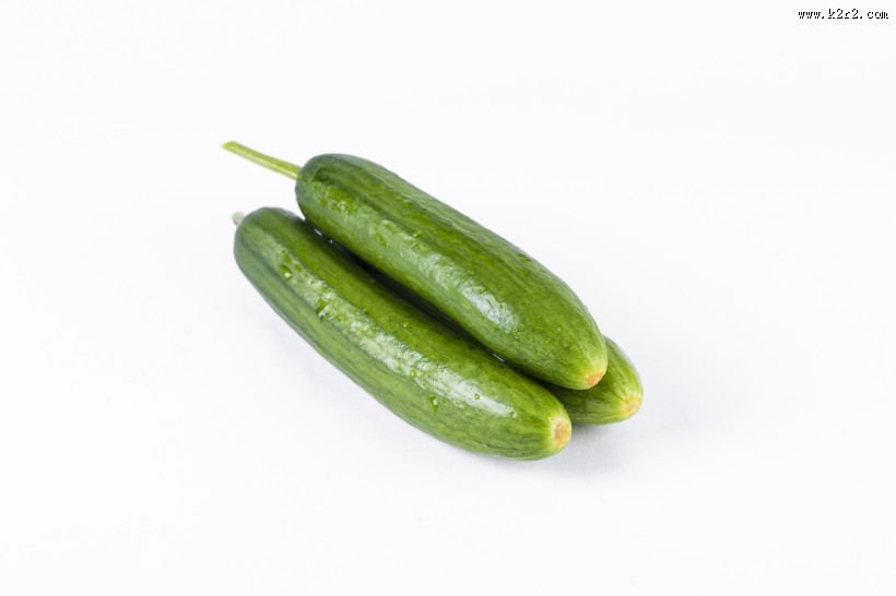 新鲜爽口黄瓜图片