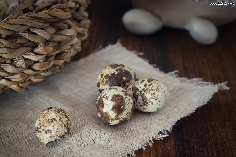 富含营养的鹌鹑蛋图片
