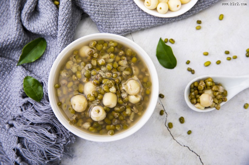 夏季解暑冰镇绿豆汤图片