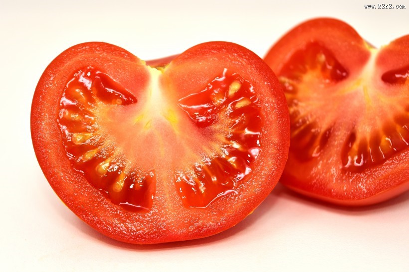 酸甜可口的新鲜番茄图片