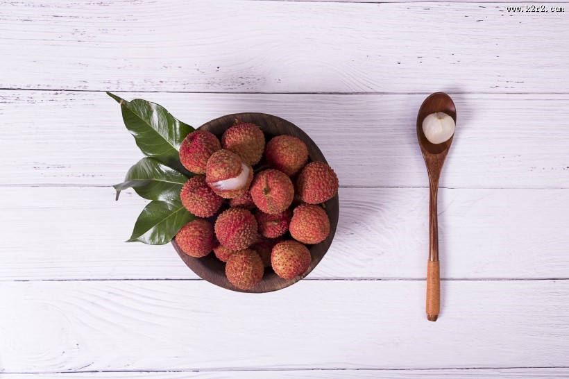 时令新鲜水果荔枝图片