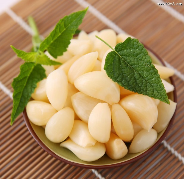 腌制的大蒜图片