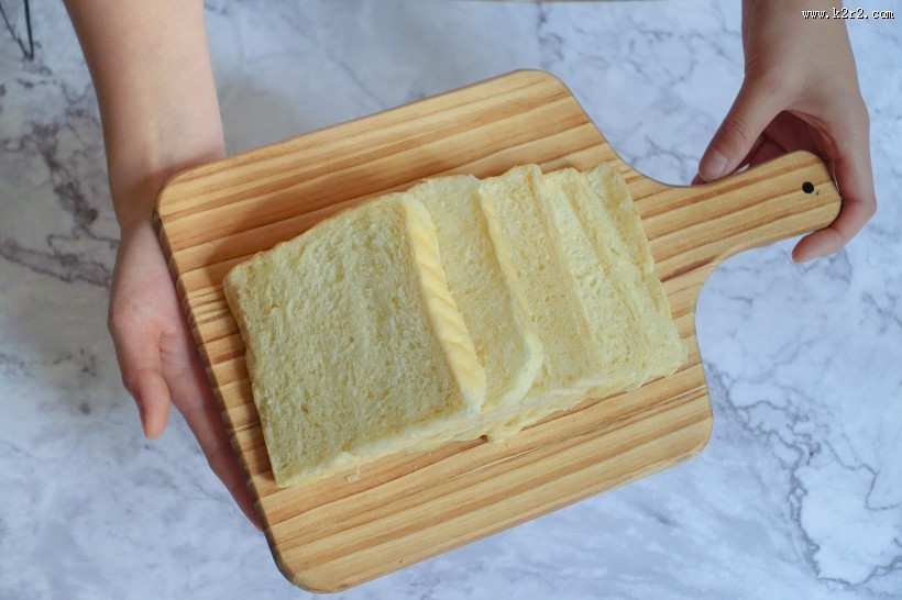 切片的吐司面包图片