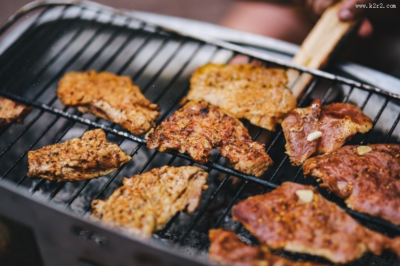 野外烧烤的图片