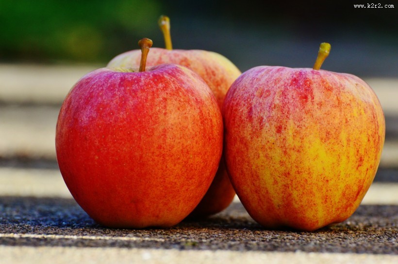 又甜又脆的苹果图片