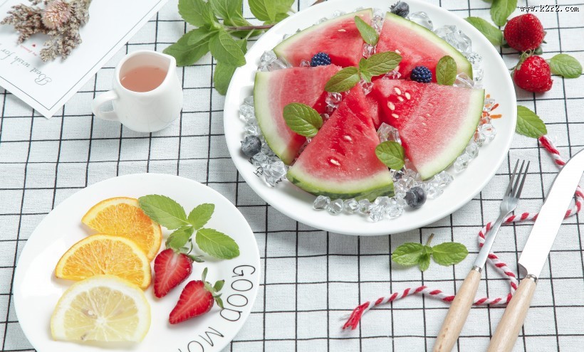 夏日冰镇西瓜图片大全