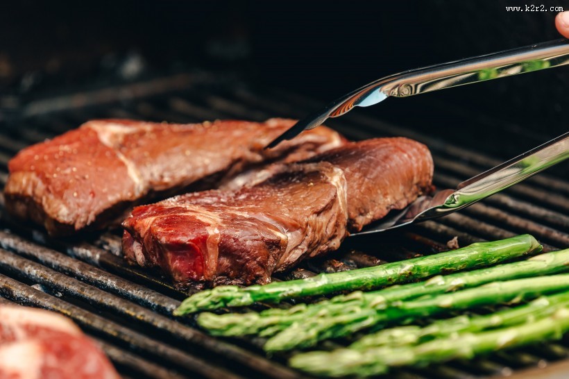 美味的香煎牛排图片