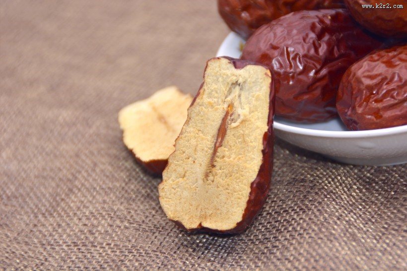 红色的和田大枣图片