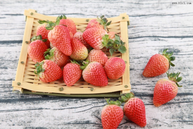 酸甜可口的草莓图片