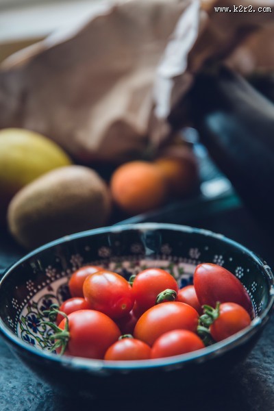 鲜红的圣女果图片
