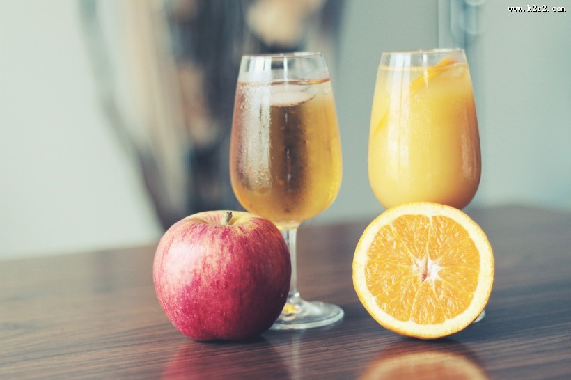清凉的果汁图片