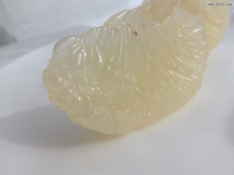 晶莹剔透的西柚图片