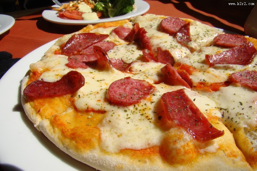 美味诱人的披萨图片