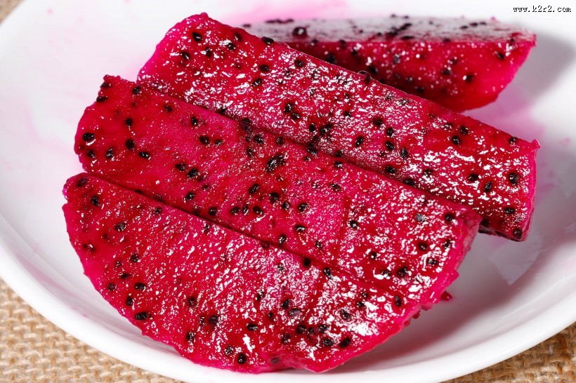 好吃的红心火龙果图片