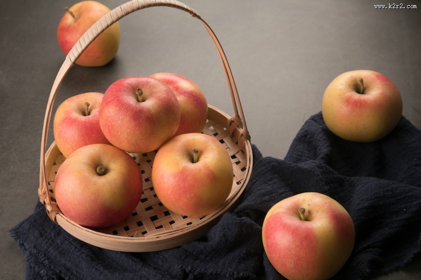 新鲜好吃的苹果图片大全