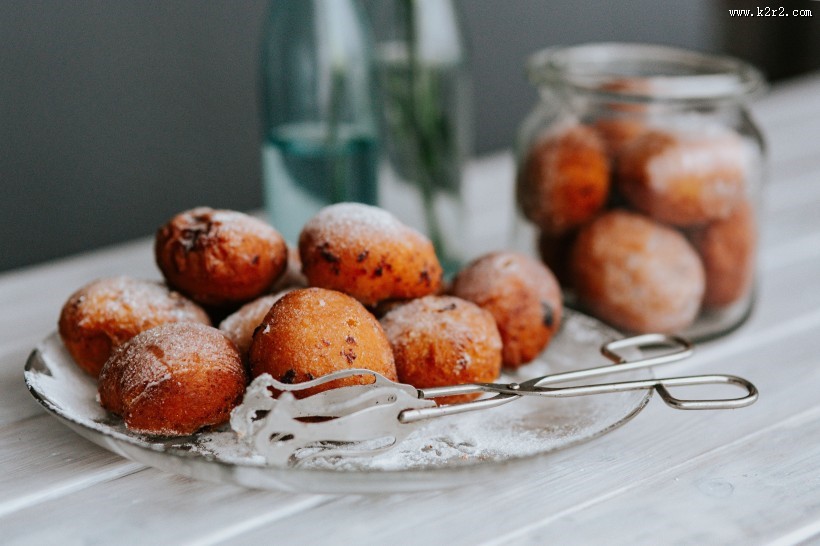 传统的波兰甜甜圈图片