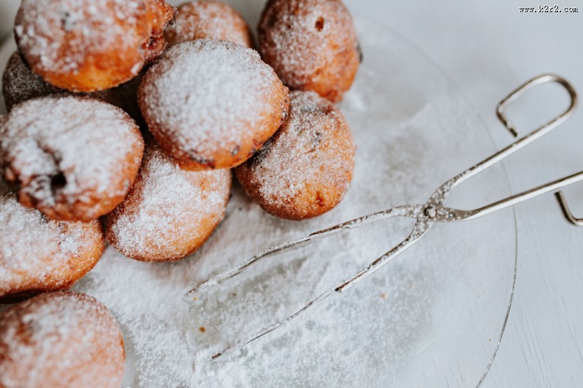 传统的波兰甜甜圈图片