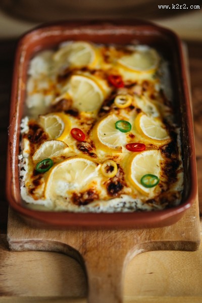 美味的柠檬鱼砂锅图片