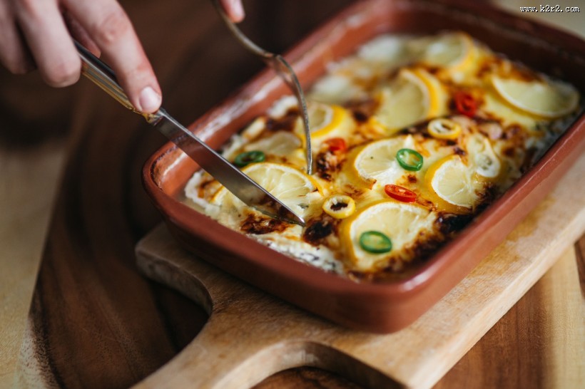 美味的柠檬鱼砂锅图片