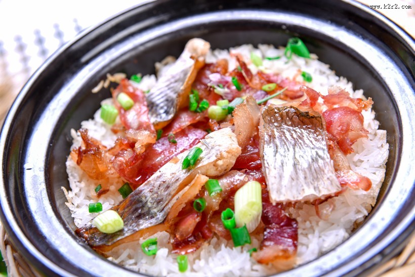 喷香可口的煲仔饭图片