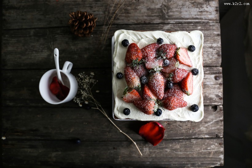 香甜美味的水果蛋糕图片