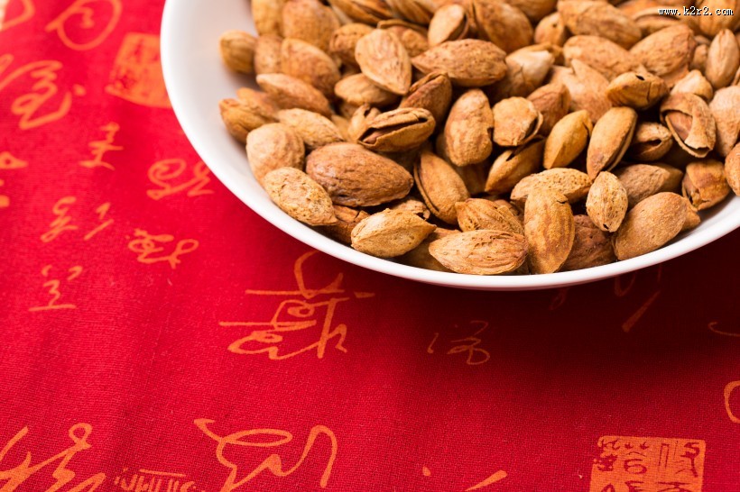 美味可口的巴旦木坚果图片大全