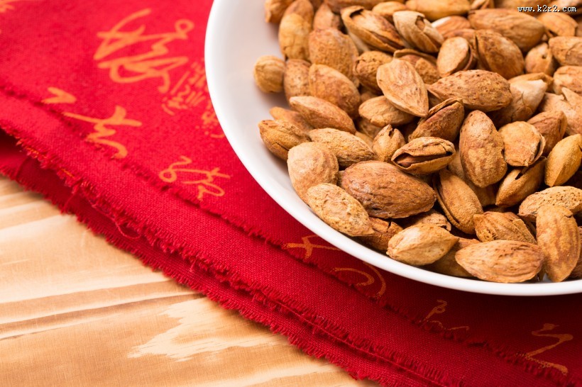 美味可口的巴旦木坚果图片大全