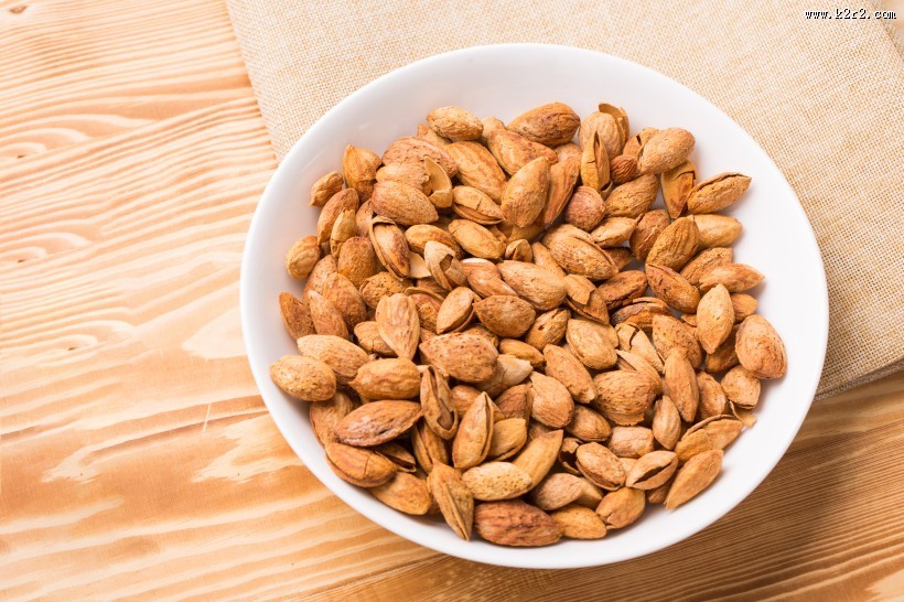 美味可口的巴旦木坚果图片大全