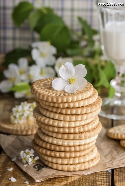 鲜香酥脆的饼干图片