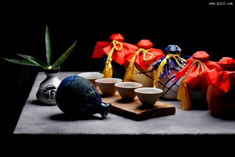 高端香浓白酒图片