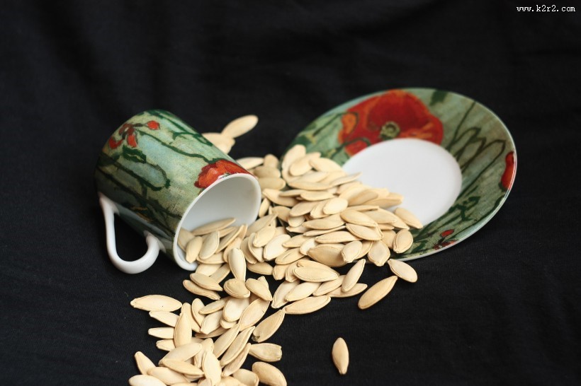 白色南瓜子图片