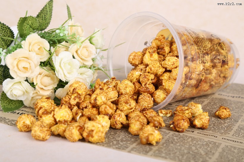 香浓好吃的爆米花图片