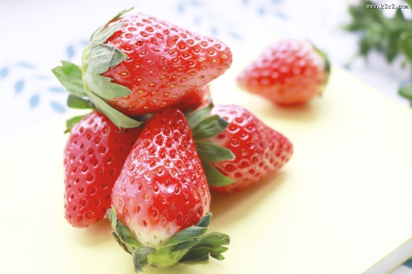 酸甜好吃的草莓图片